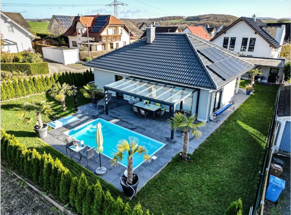 Grosszuegige Unterkunft Mit Terrasse Oberbrechen Exterior photo